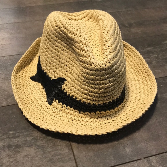 kate spade Accessories - NWT KATE SPADE CROCHET PACKABLE BOW FEDORA O/S